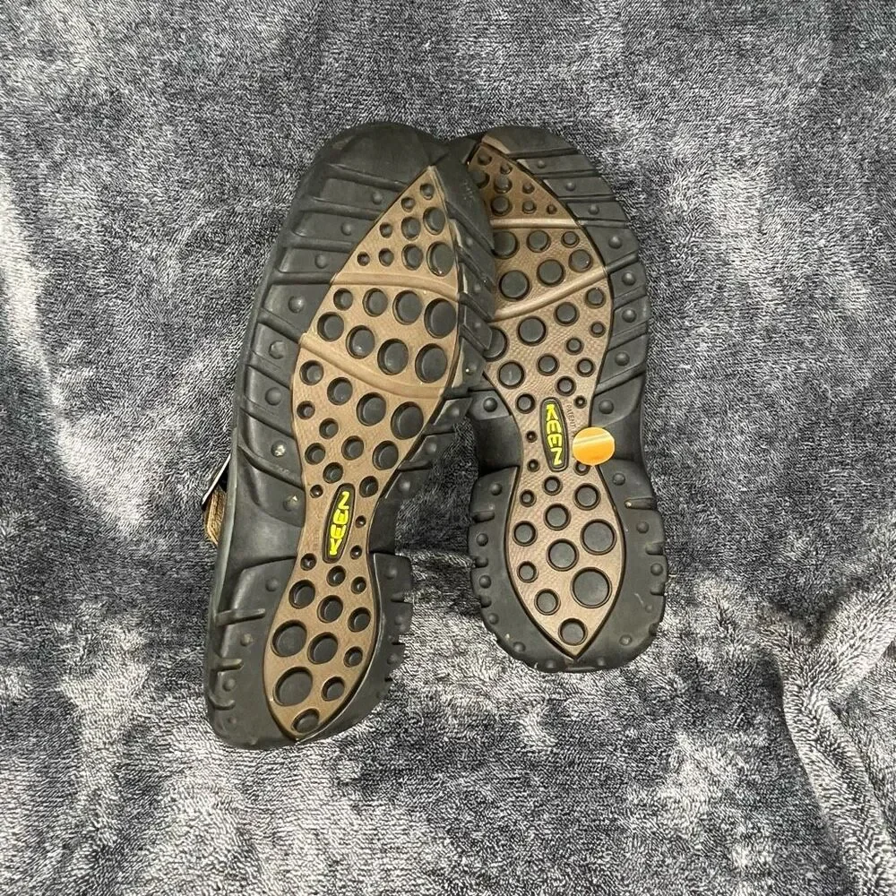 Keen Men Sandal size 10.5